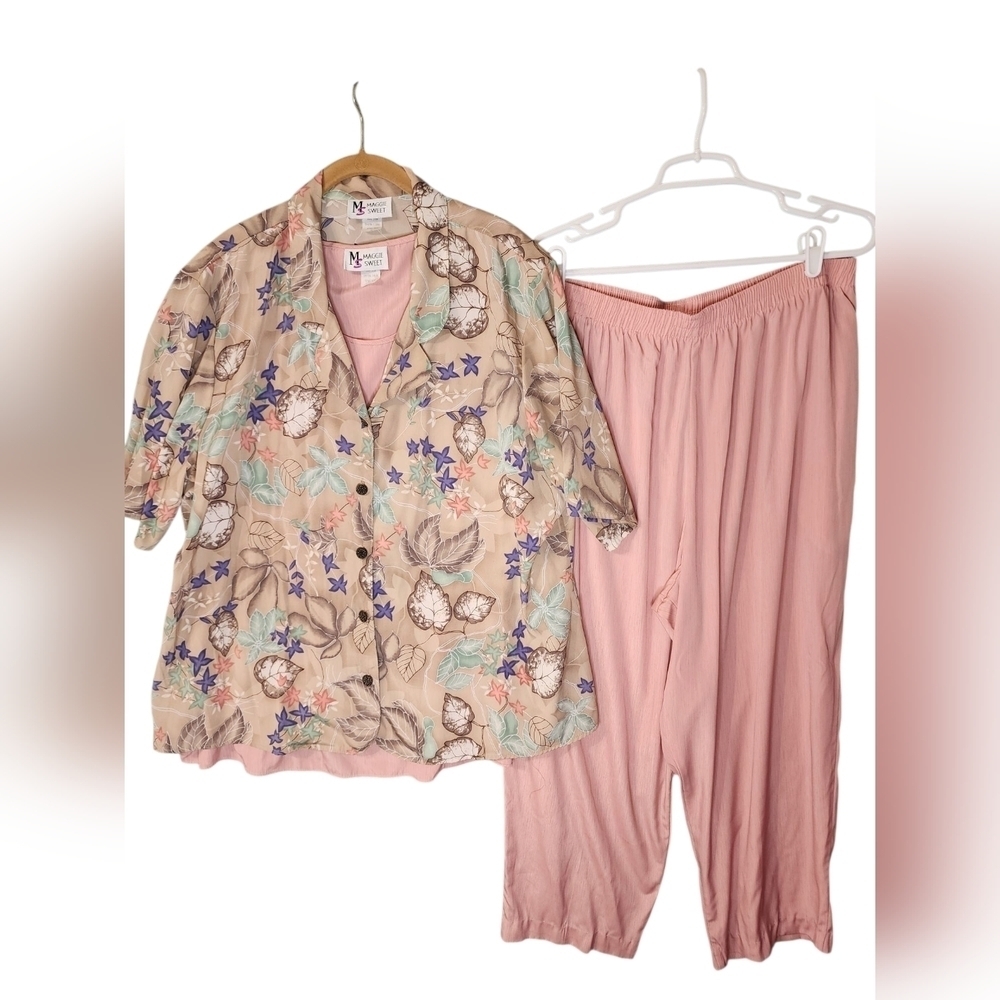 Maggie Sweet Vintage Lightweight Floral Button Up Blouse Pink Pants & Tank Set